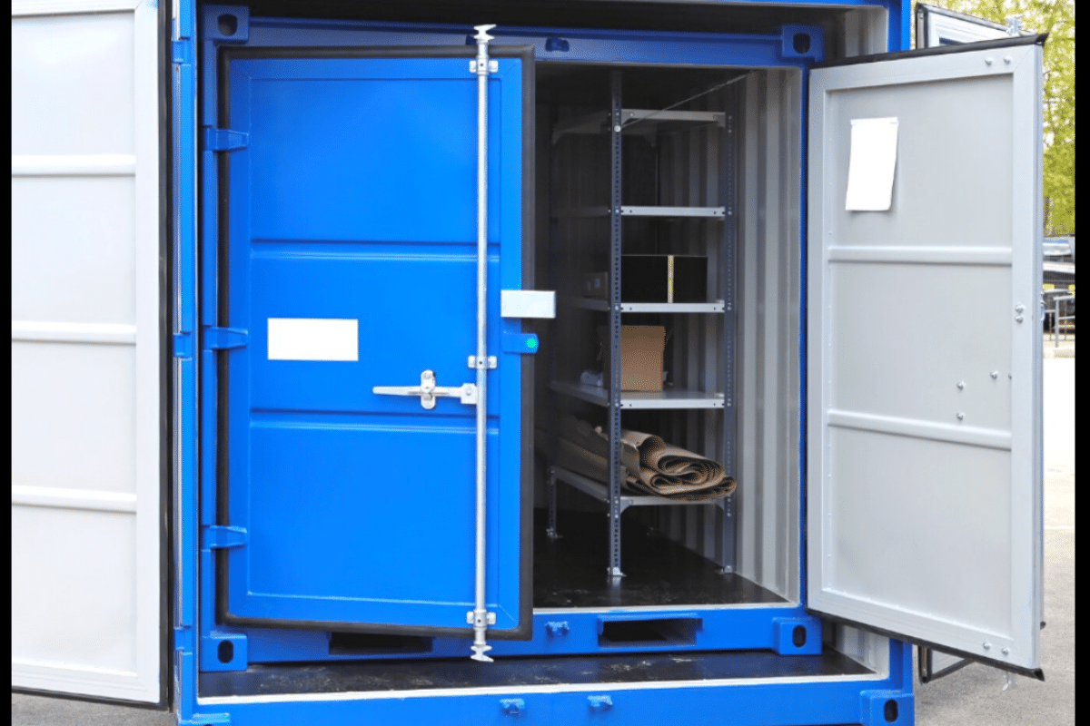 How To Open And Close The Doors Of Your Shipping Containers