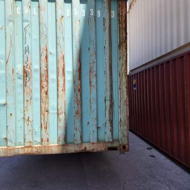 BUY SHIPPING CONTAINERS IN Portland