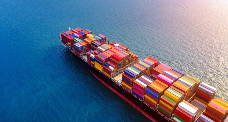 How Shipping Container Delivery is Changing the Logistics Industry