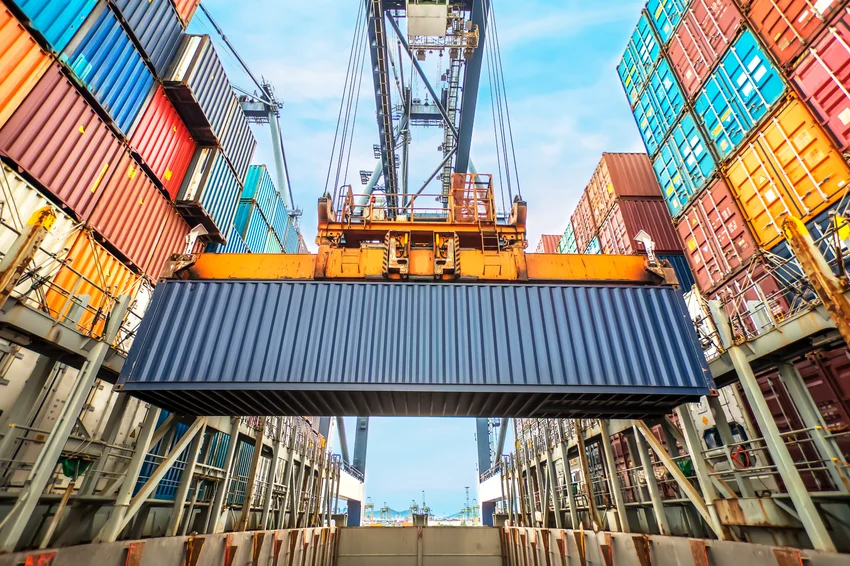 https://usedconex.com/wp-content/uploads/2023/08/A-Comprehensive-Guide-to-Selling-Used-Shipping-Containers-in-the-USA.webp